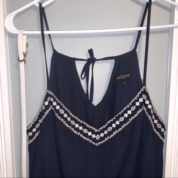 Dress - Picture 1 of 3